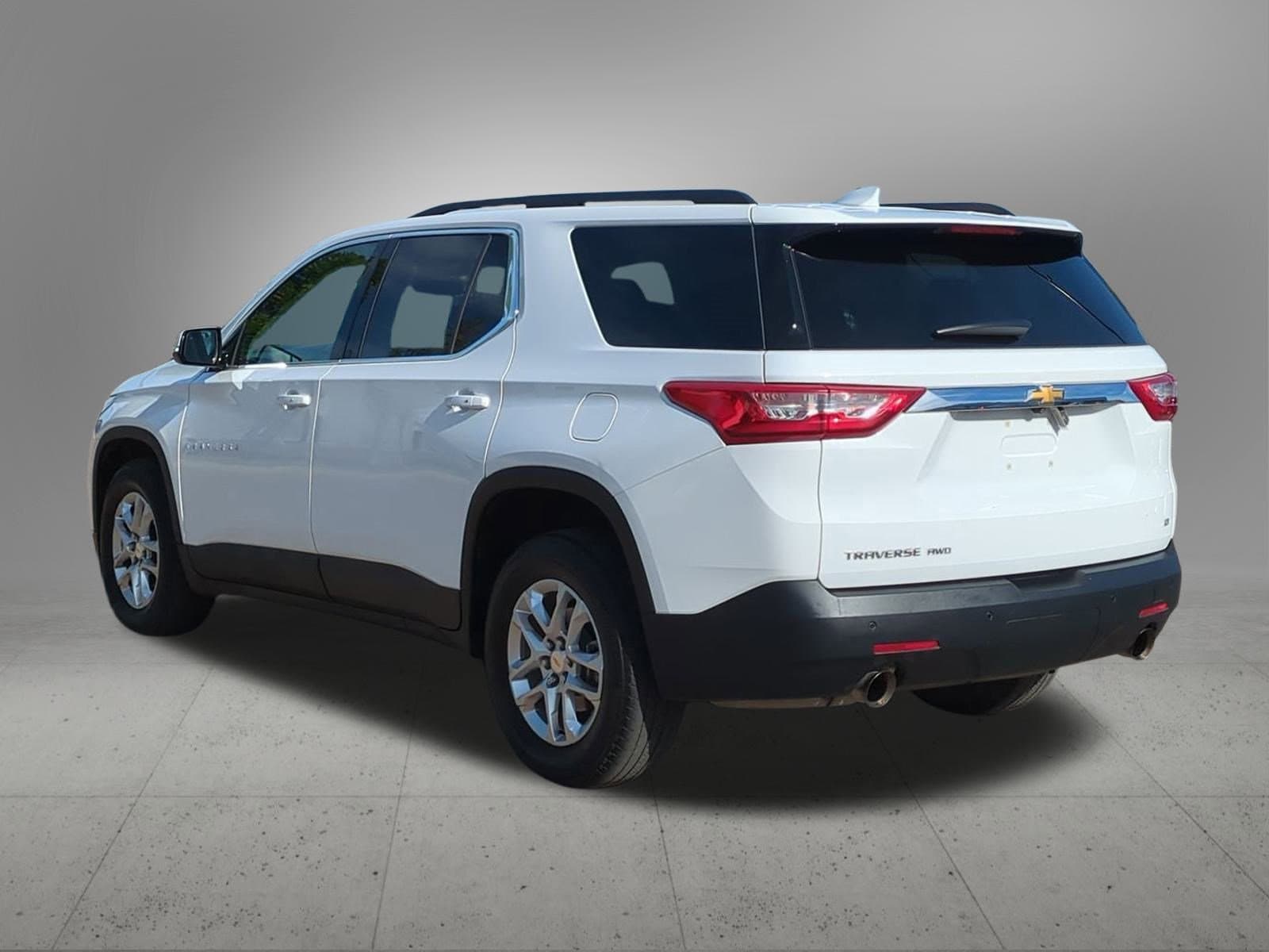 Thumbnail: 2020 Chevrolet Traverse - 4