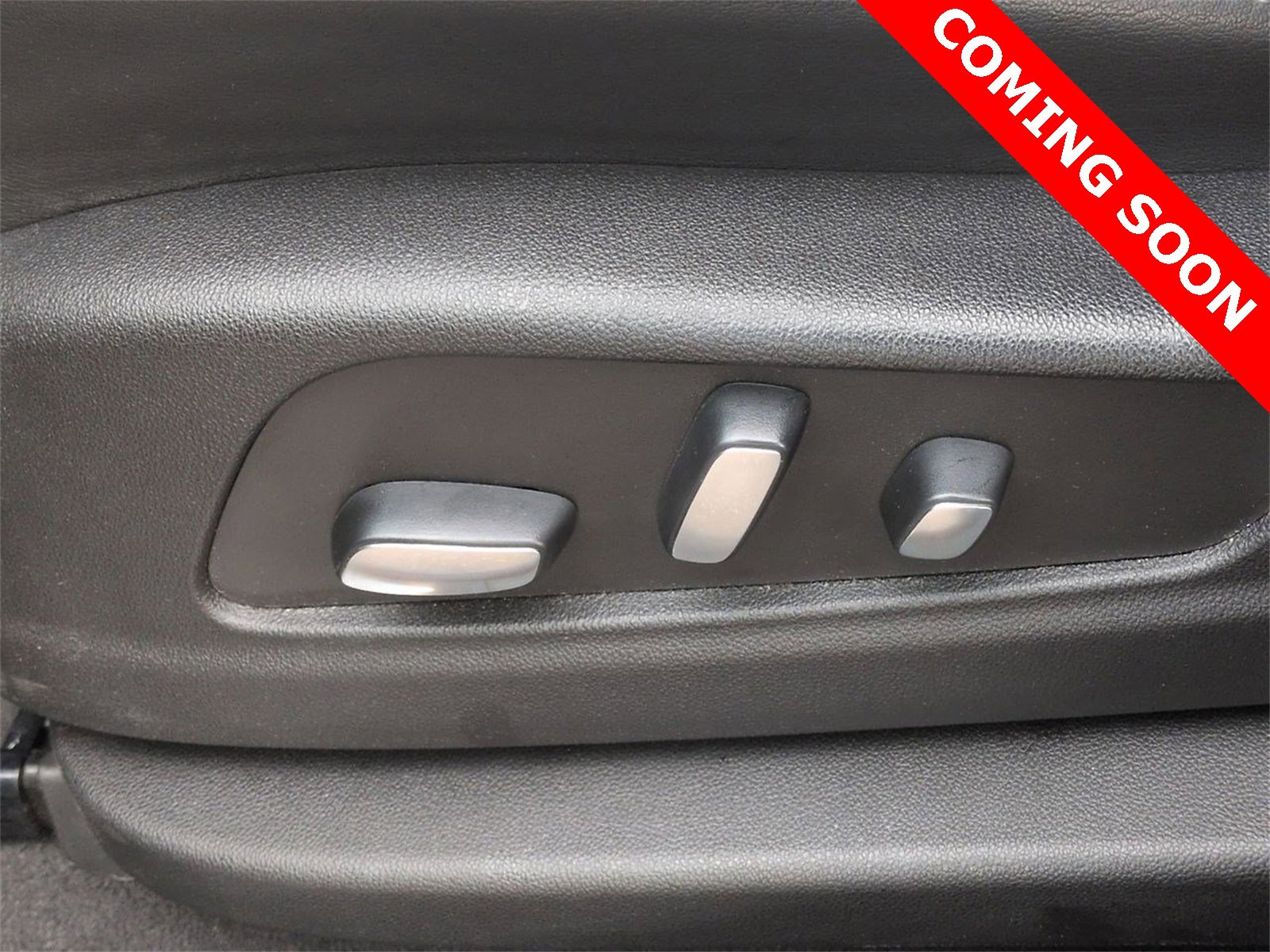 Thumbnail: 2023 Cadillac XT5 - 17