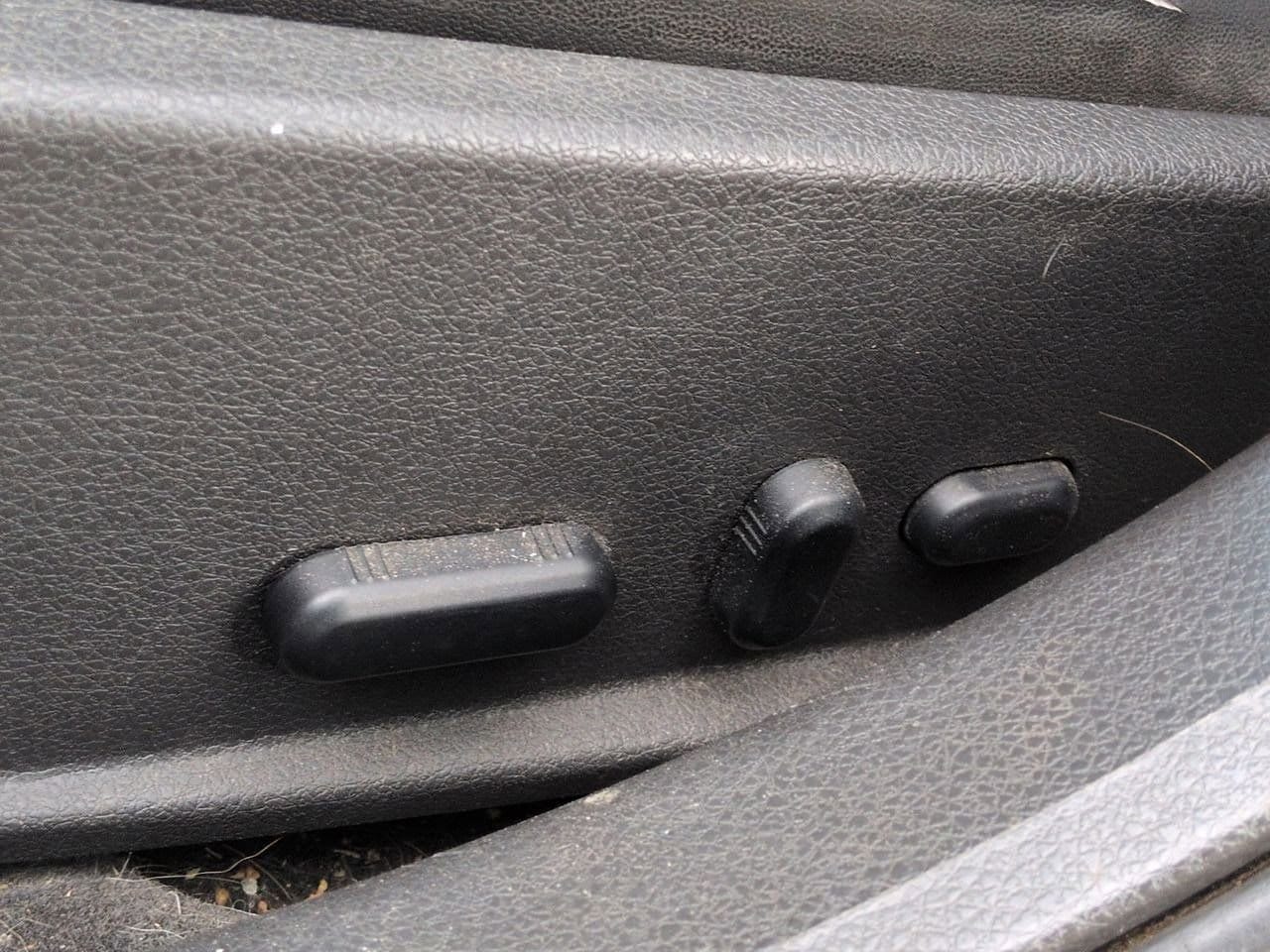 Thumbnail: 2011 Ford Fusion - 15