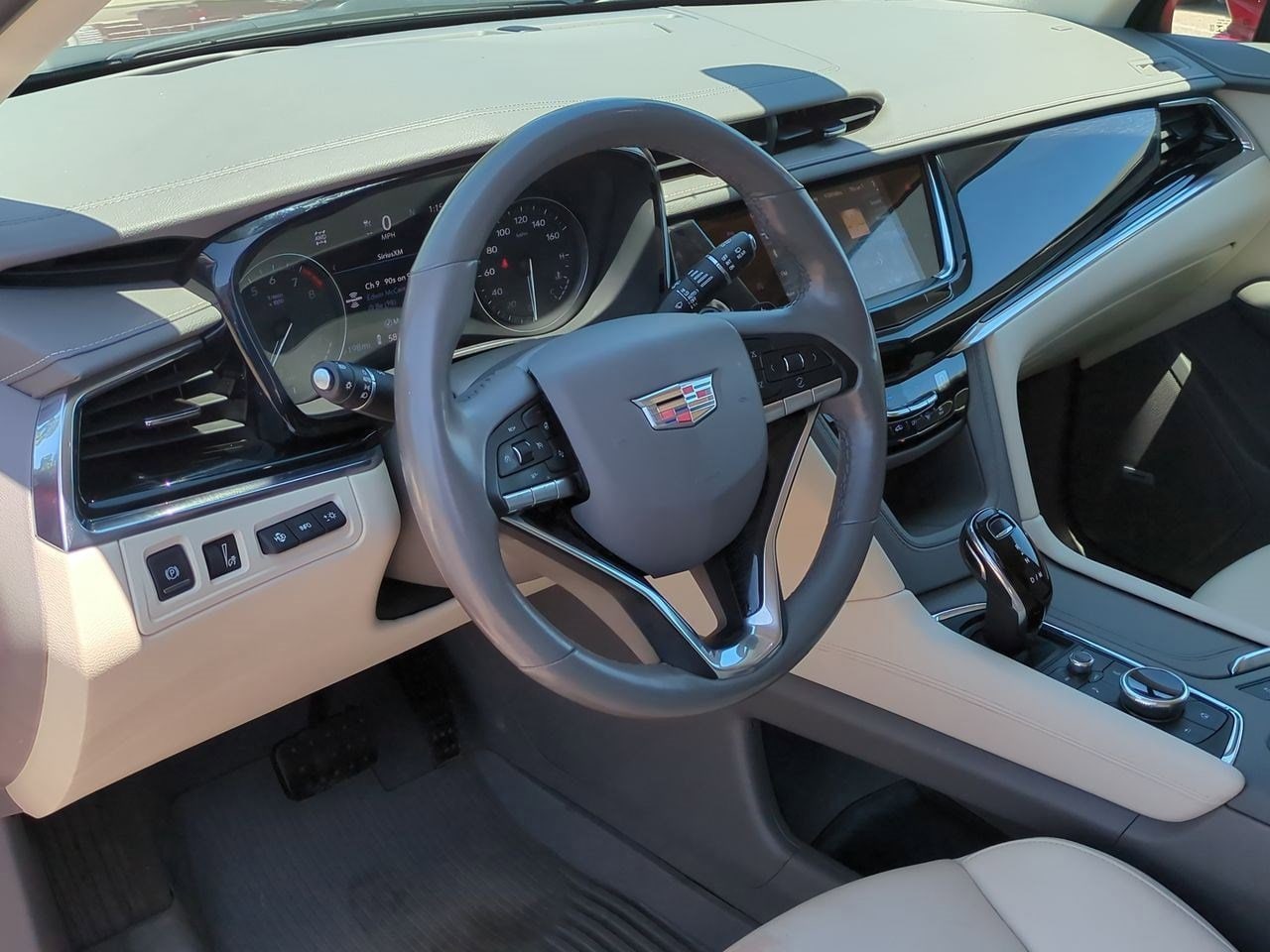 Thumbnail: 2021 Cadillac XT6 - 2