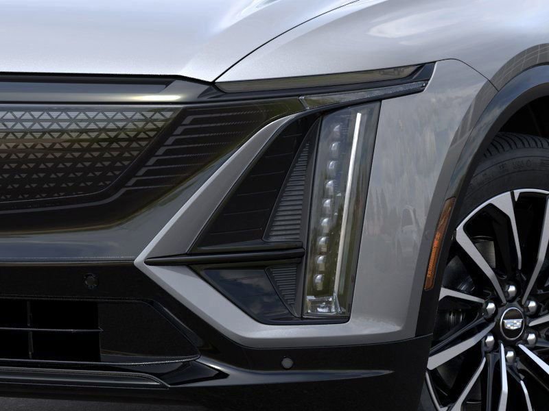 Thumbnail: 2026 Cadillac Lyriq - 10