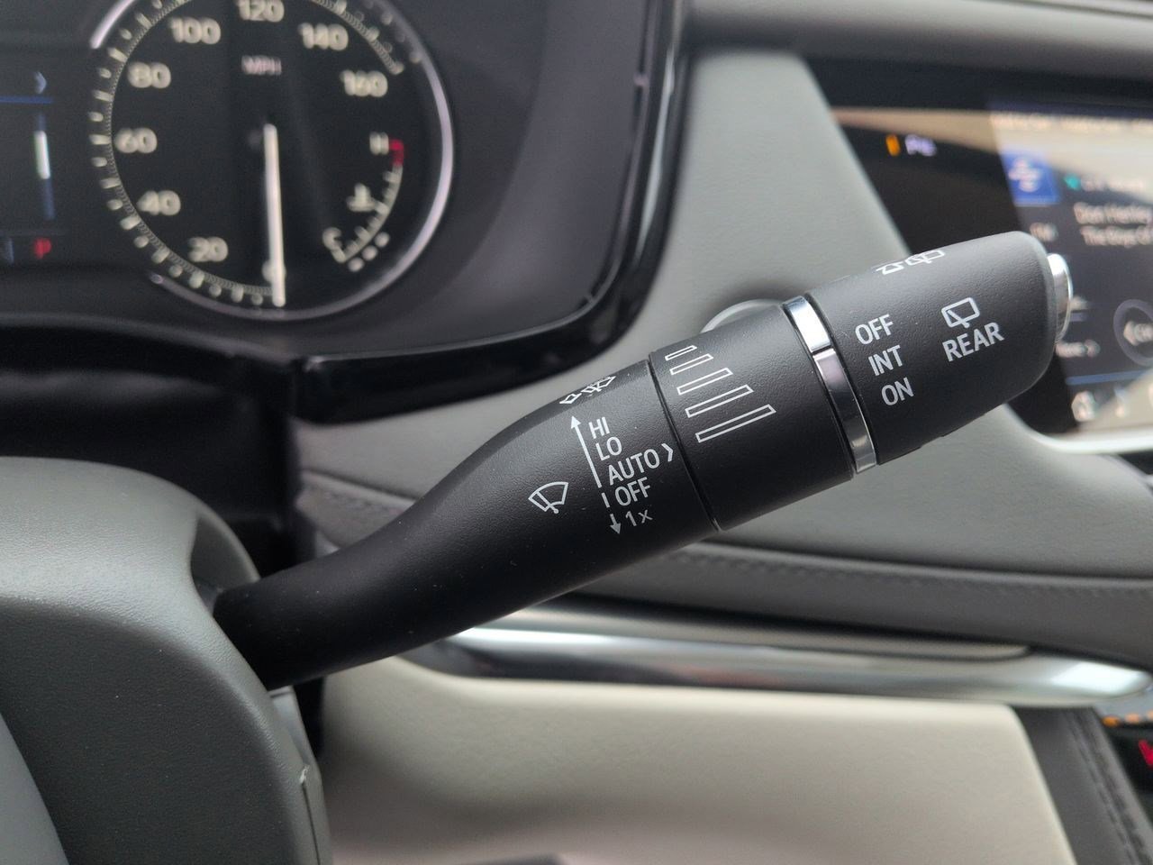 Thumbnail: 2024 Cadillac XT5 - 27