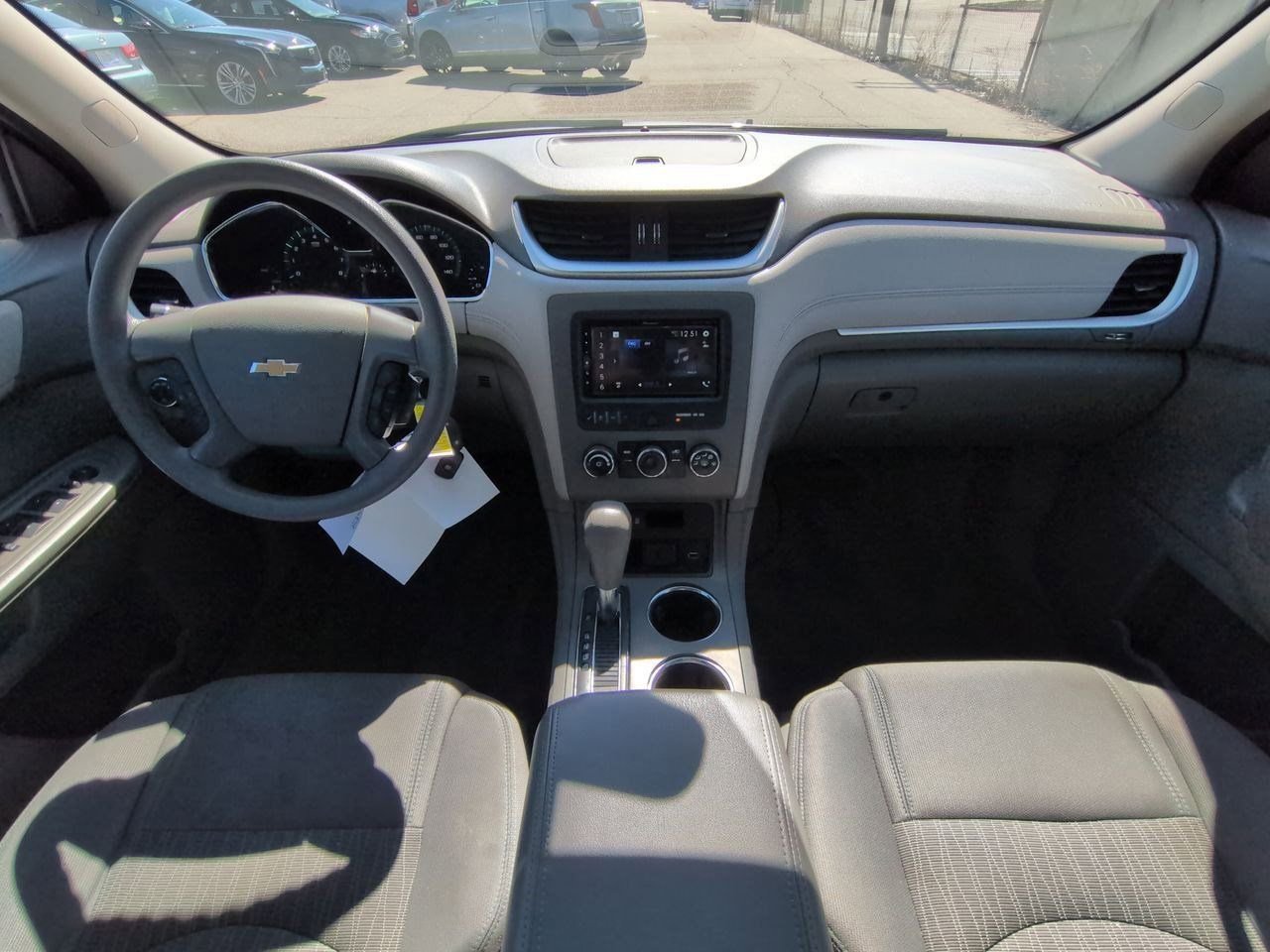 Thumbnail: 2017 Chevrolet Traverse - 14