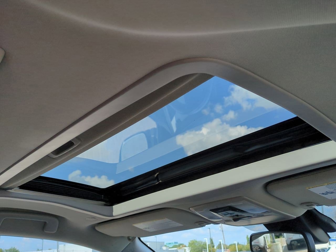 Thumbnail: 2020 Toyota Sienna - 21