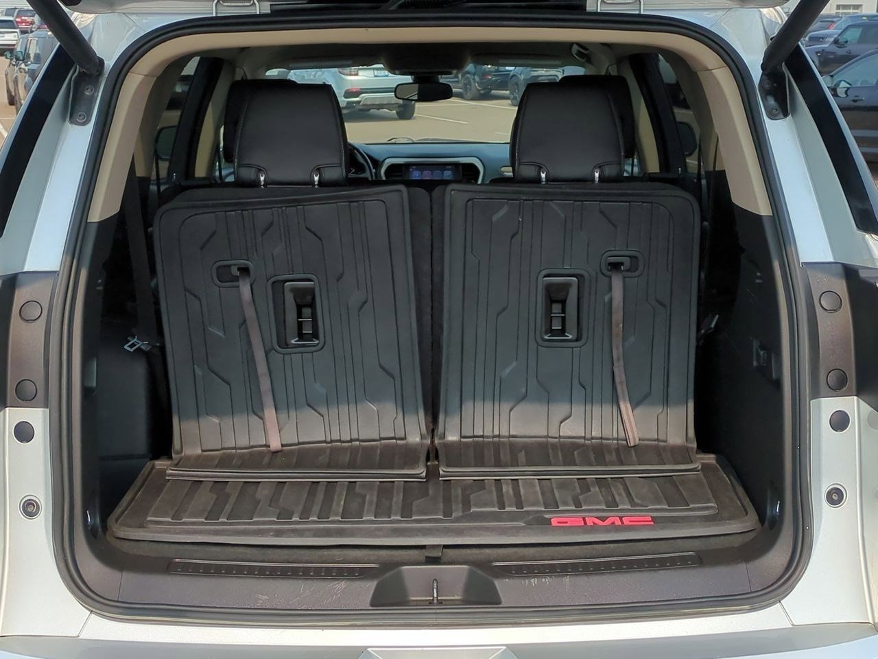 Thumbnail: 2017 GMC Acadia - 33