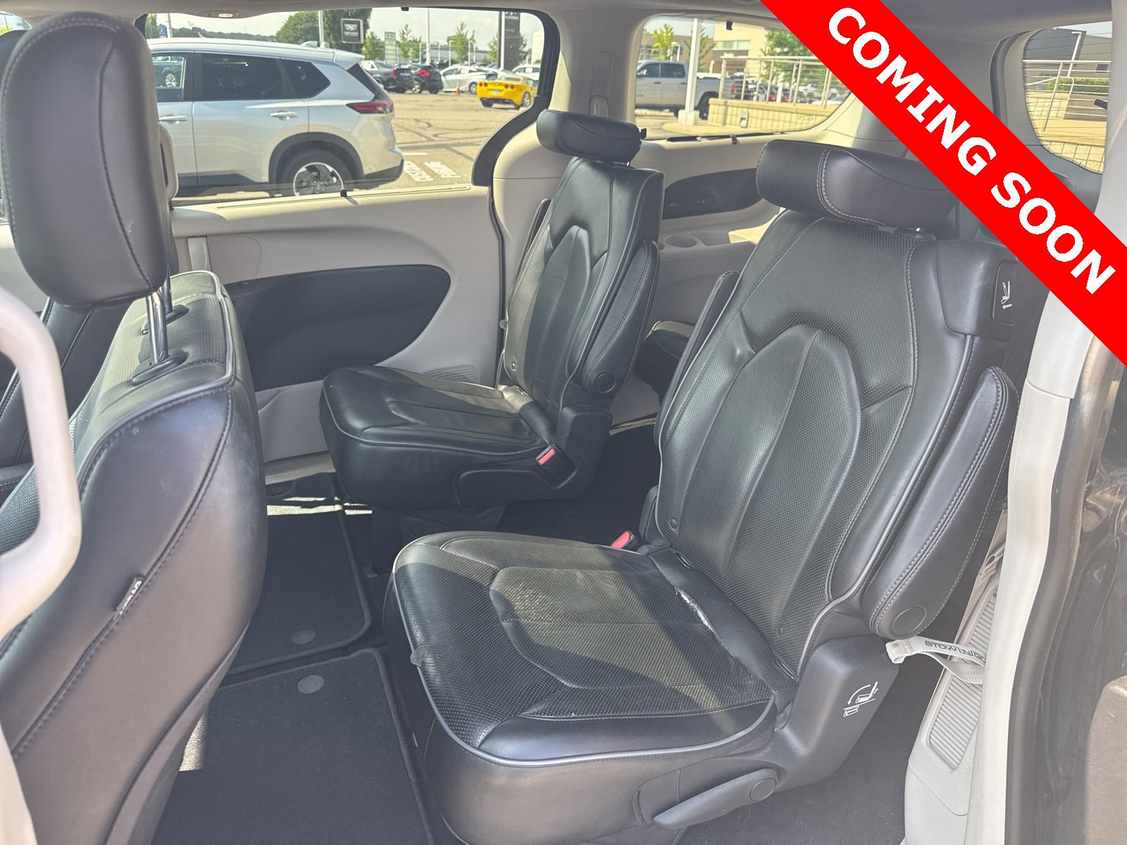 Thumbnail: 2019 Chrysler Pacifica - 6