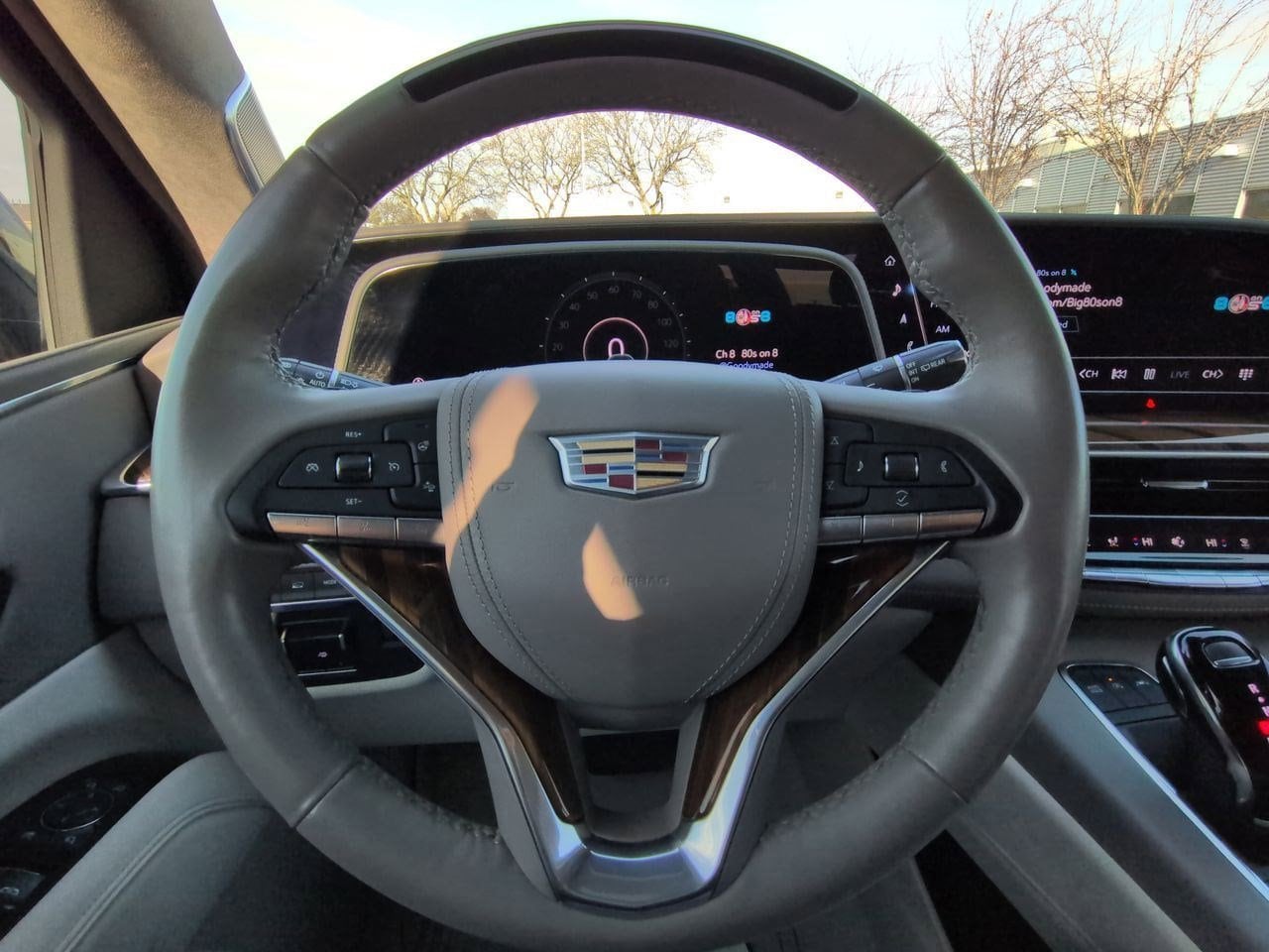 Thumbnail: 2022 Cadillac Escalade - 25