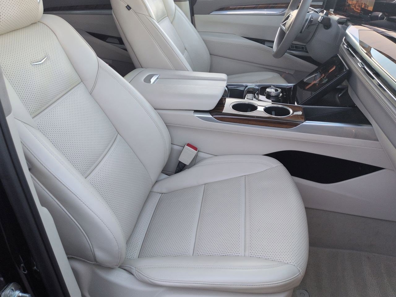 Thumbnail: 2025 Cadillac Escalade - 24