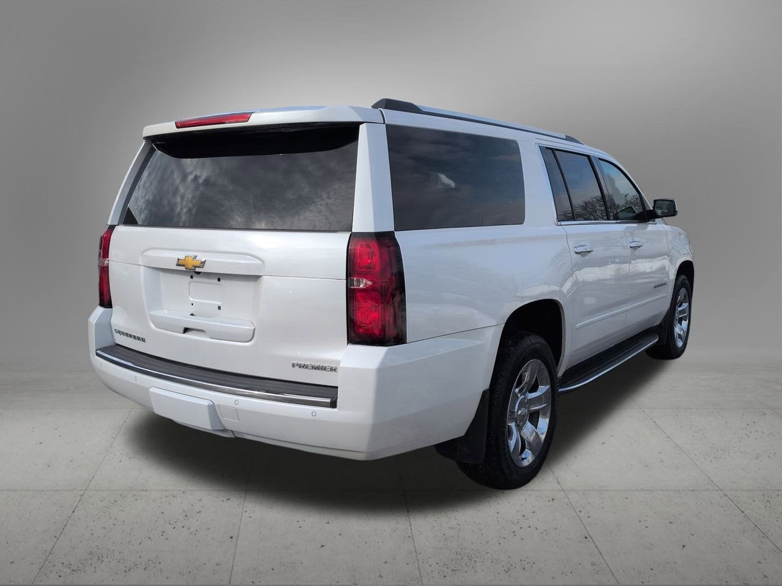 Thumbnail: 2019 Chevrolet Suburban - 6