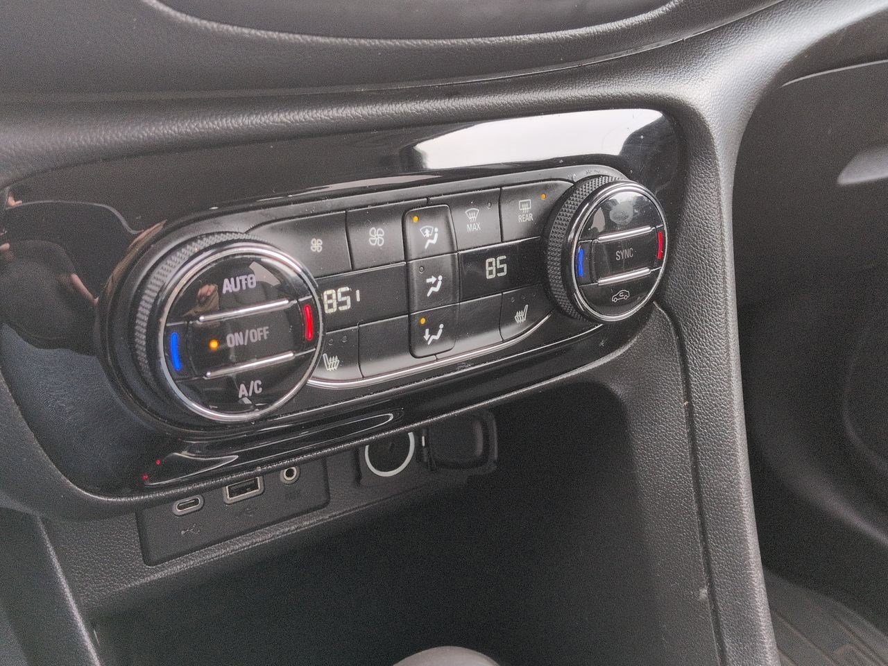 Thumbnail: 2022 Buick Encore GX - 27