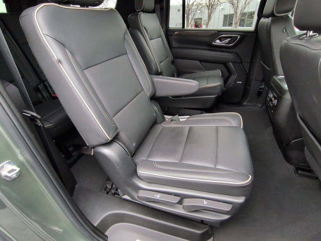 Thumbnail: 2023 Chevrolet Suburban - 20