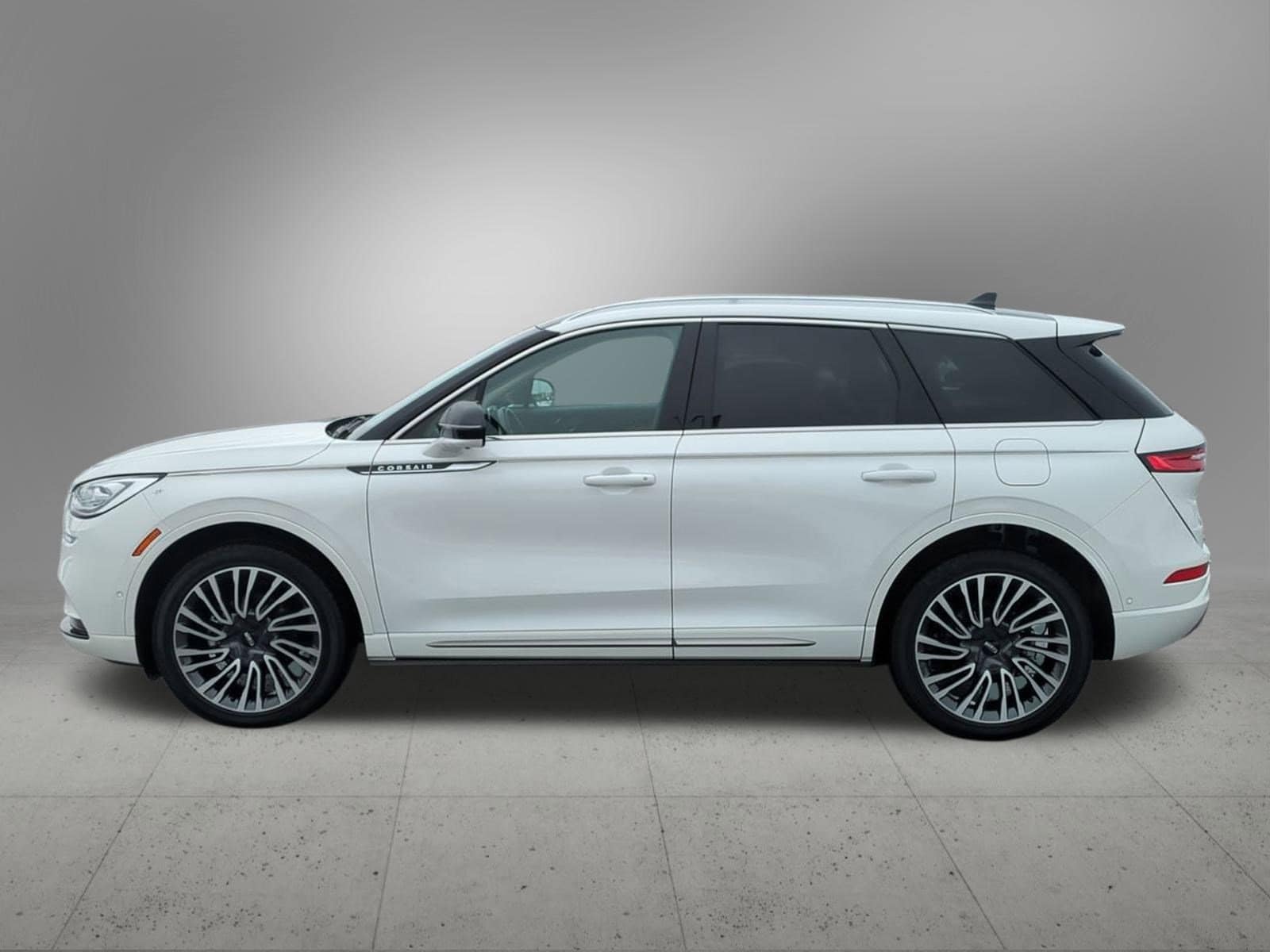 Thumbnail: 2022 Lincoln Corsair - 3