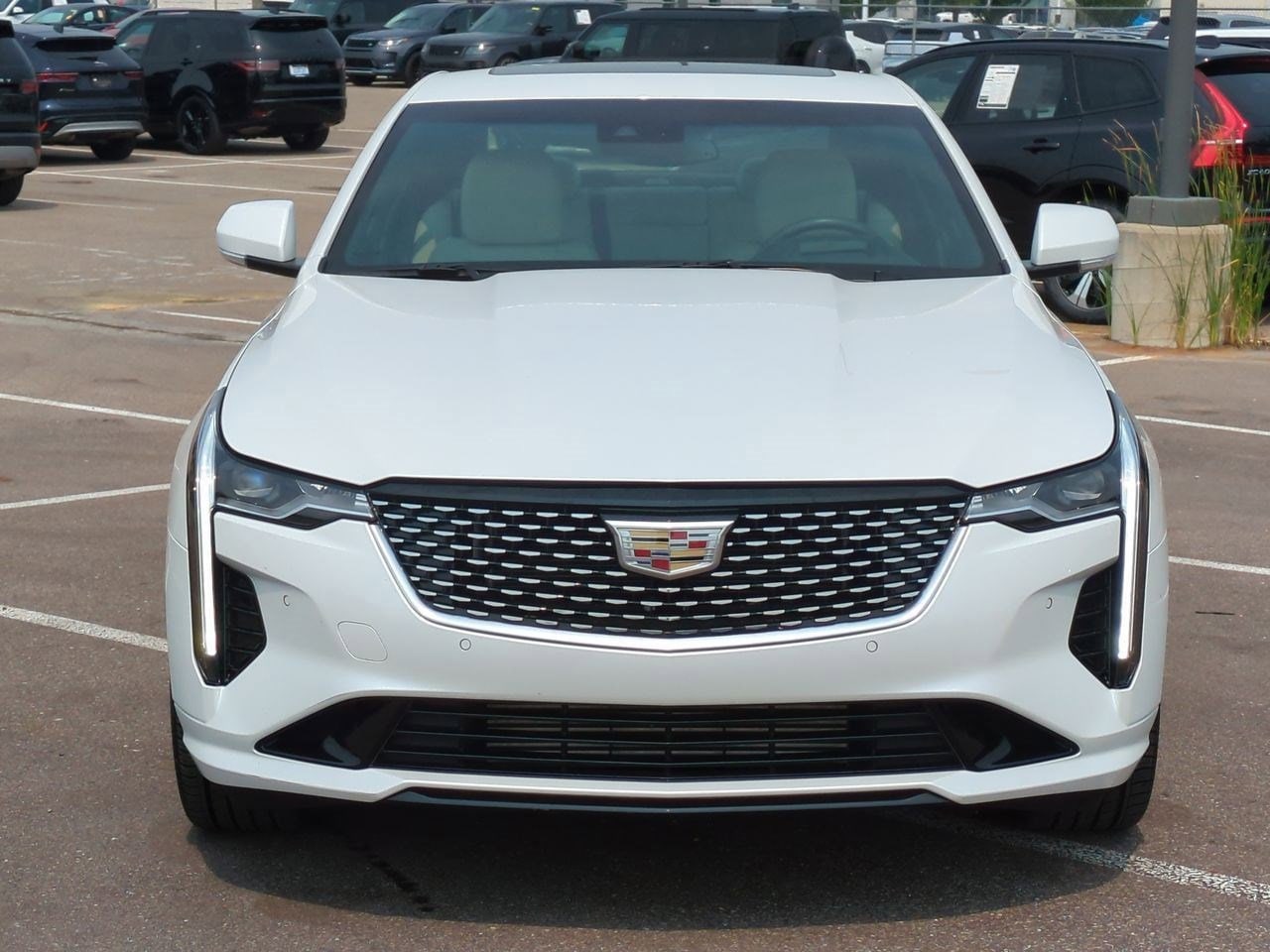 Thumbnail: 2023 Cadillac CT4 - 9