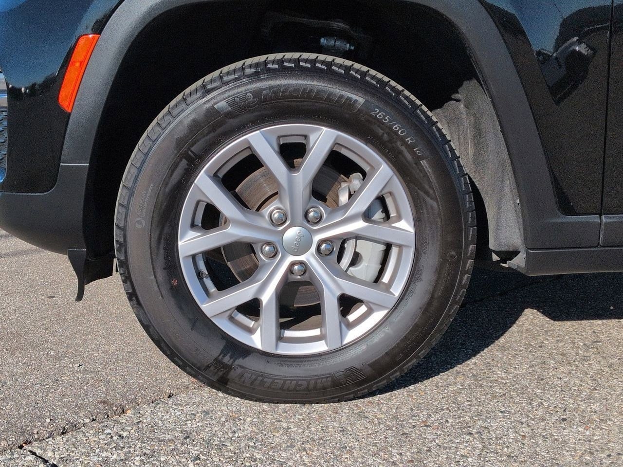 Thumbnail: 2022 Jeep Grand Cherokee - 13