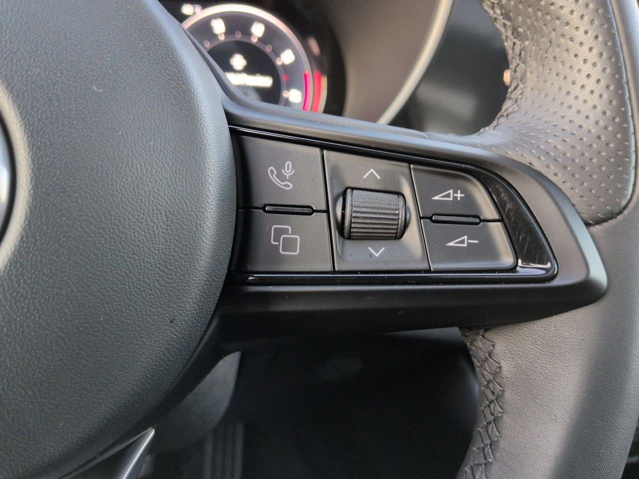 Thumbnail: 2024 Alfa Romeo Giulia - 25