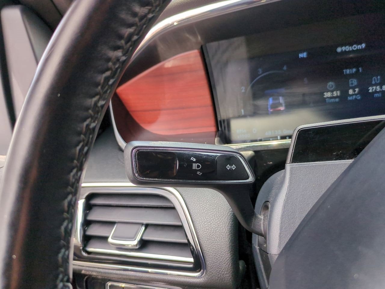 Thumbnail: 2022 Lincoln Navigator L - 26