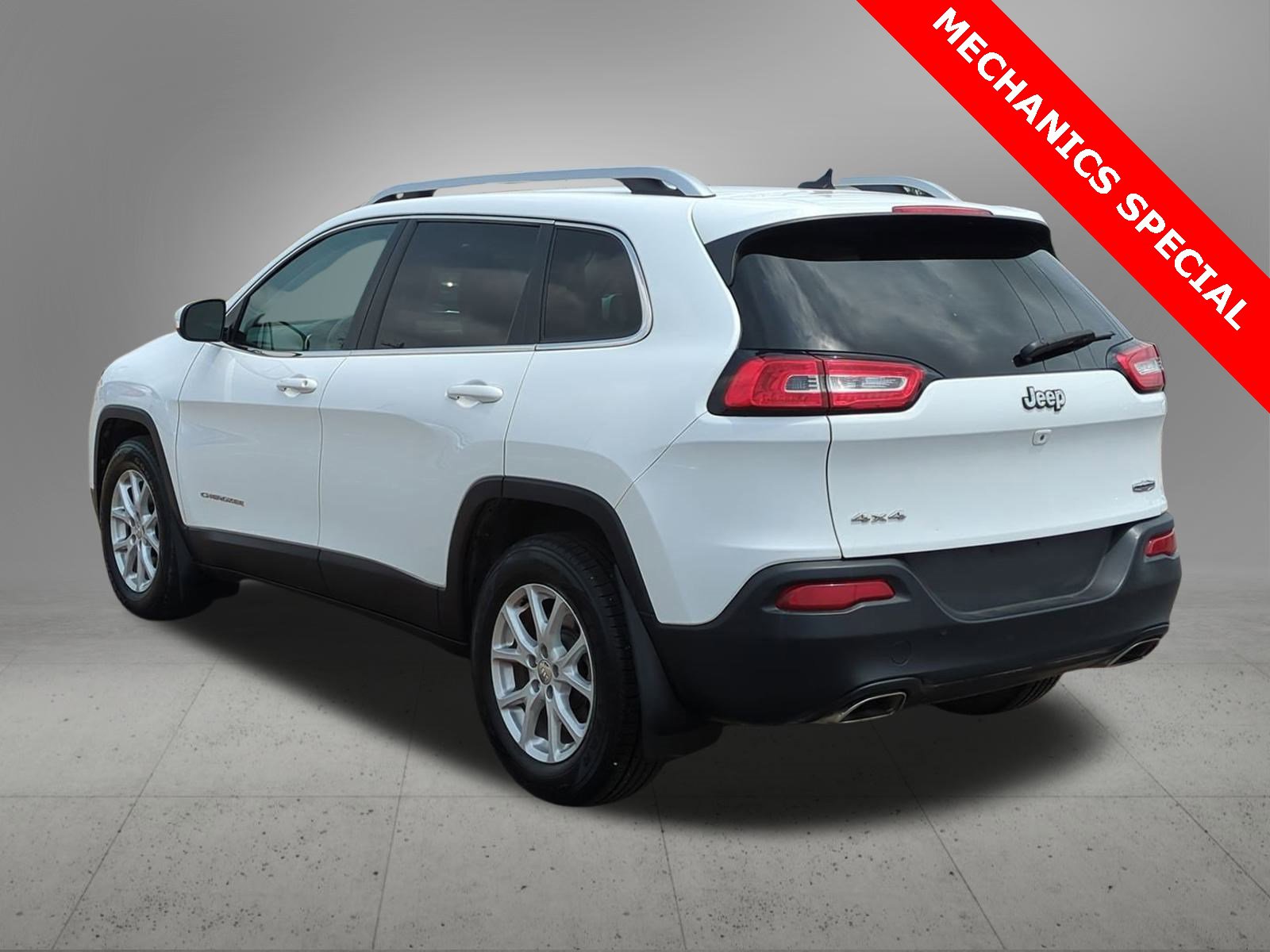 Thumbnail: 2015 Jeep Cherokee - 4