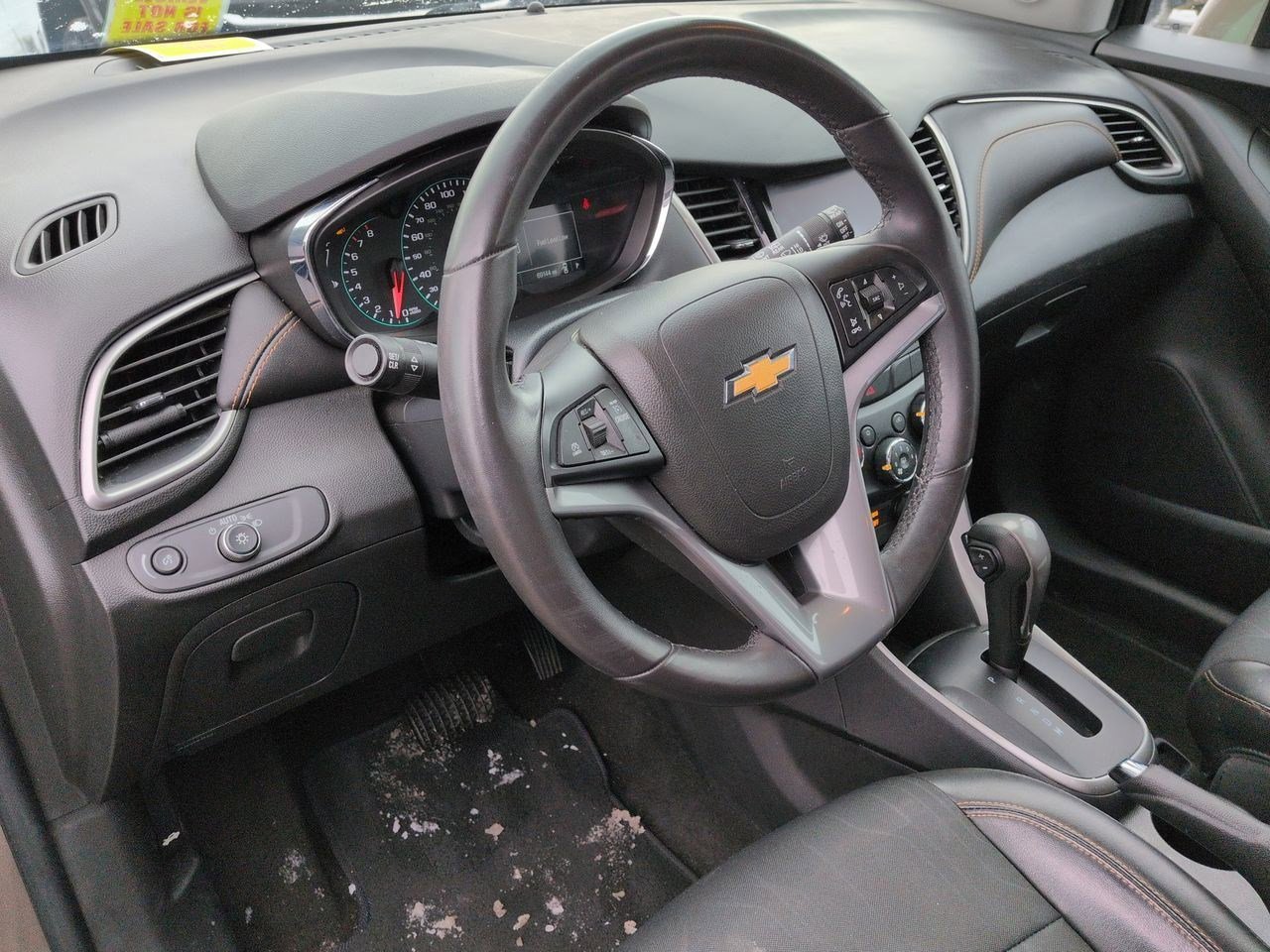 Thumbnail: 2021 Chevrolet Trax - 2