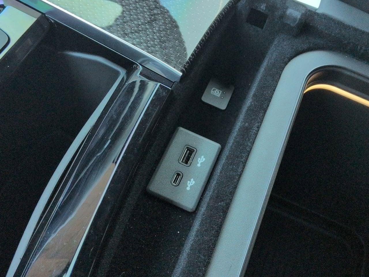 Thumbnail: 2025 Cadillac Escalade - 33