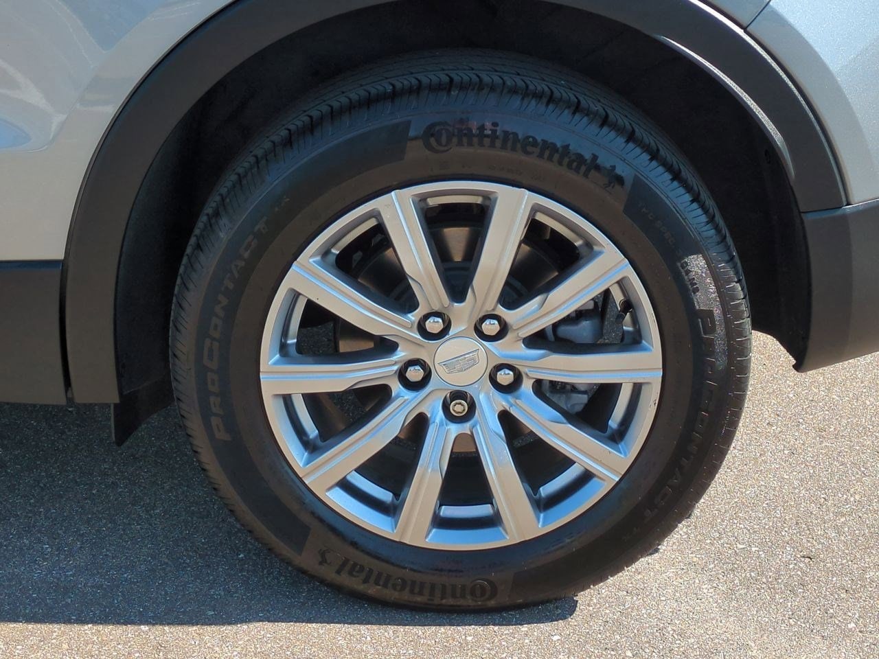 Thumbnail: 2023 Cadillac XT4 - 13
