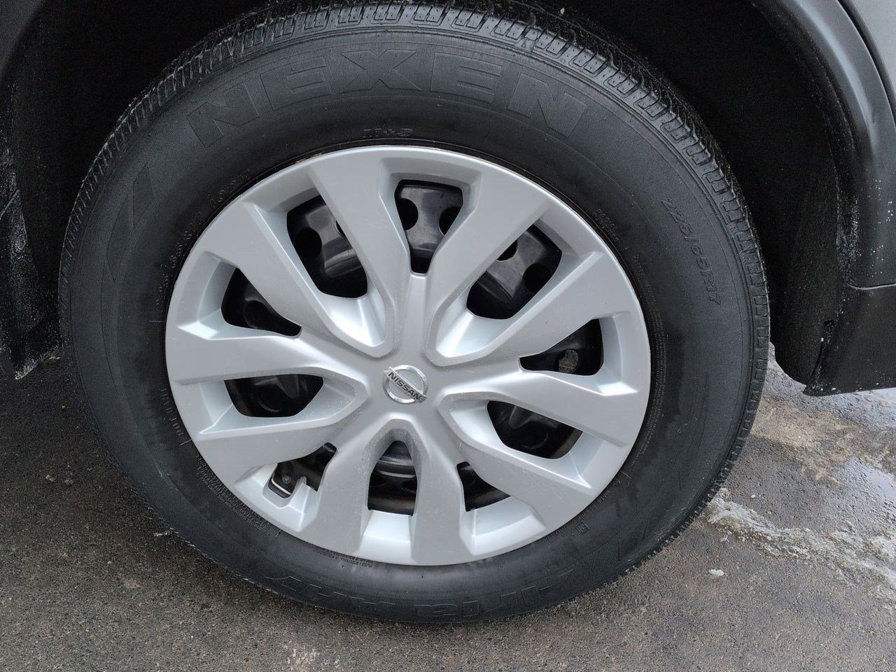 Thumbnail: 2020 Nissan Rogue - 12