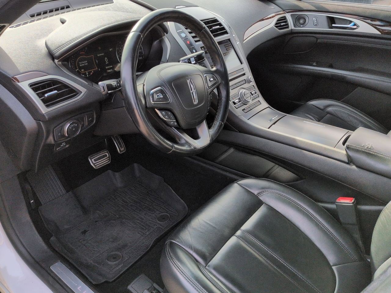 2019 Lincoln MKZ Reserve photo 2