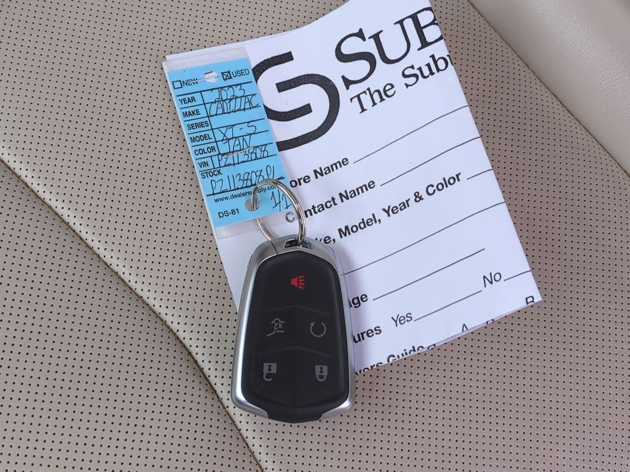 Thumbnail: 2023 Cadillac XT5 - 35