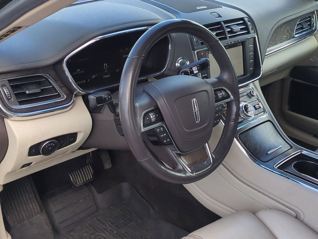 Used 2017 Lincoln Continental Reserve