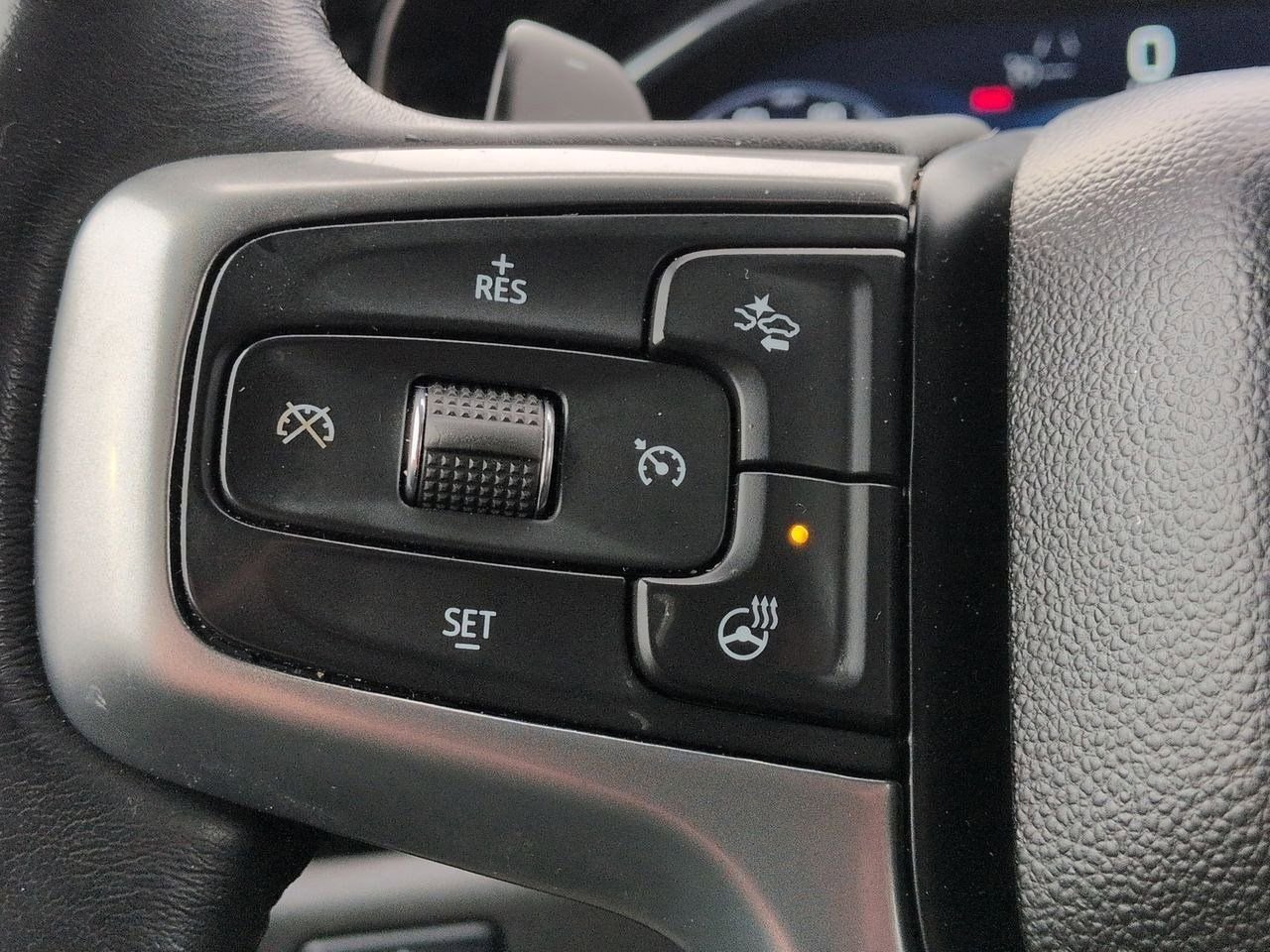 Thumbnail: 2023 Chevrolet Silverado 1500 - 23