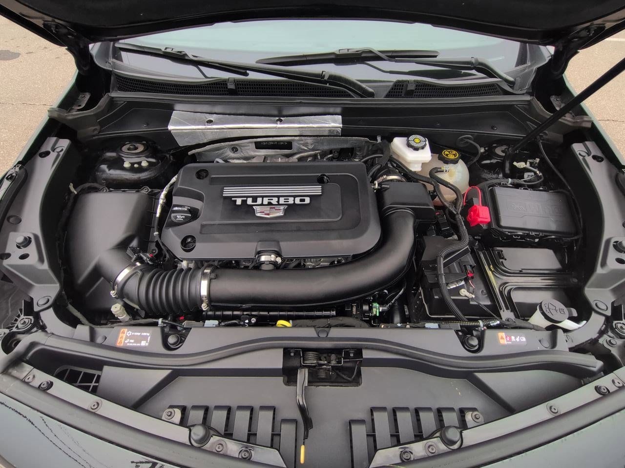 Thumbnail: 2023 Cadillac XT4 - 14