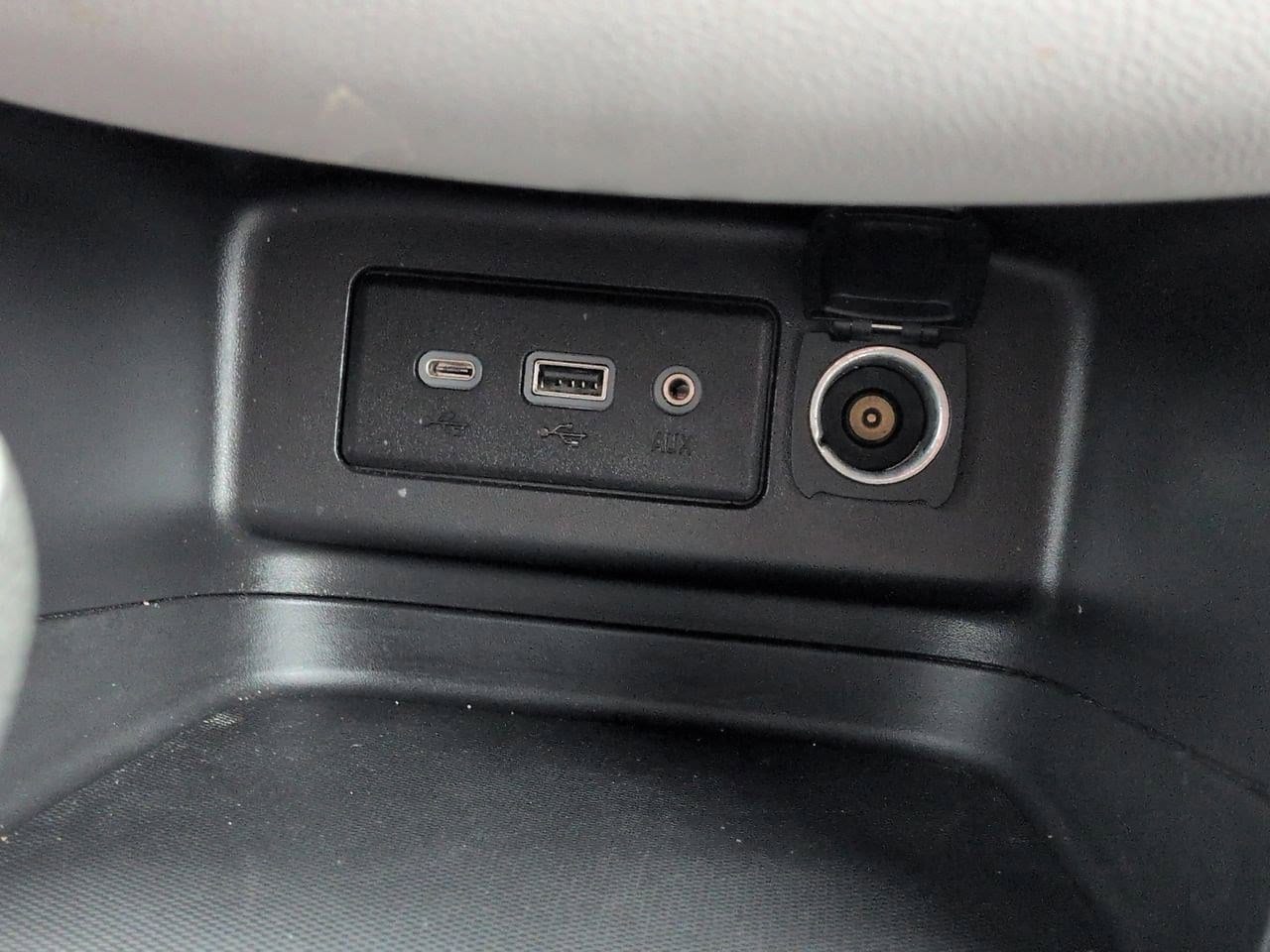 Thumbnail: 2020 Chevrolet Equinox - 29