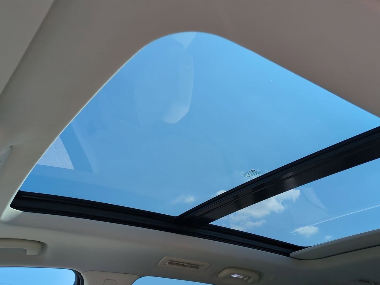 Thumbnail: 2023 Cadillac XT6 - 18