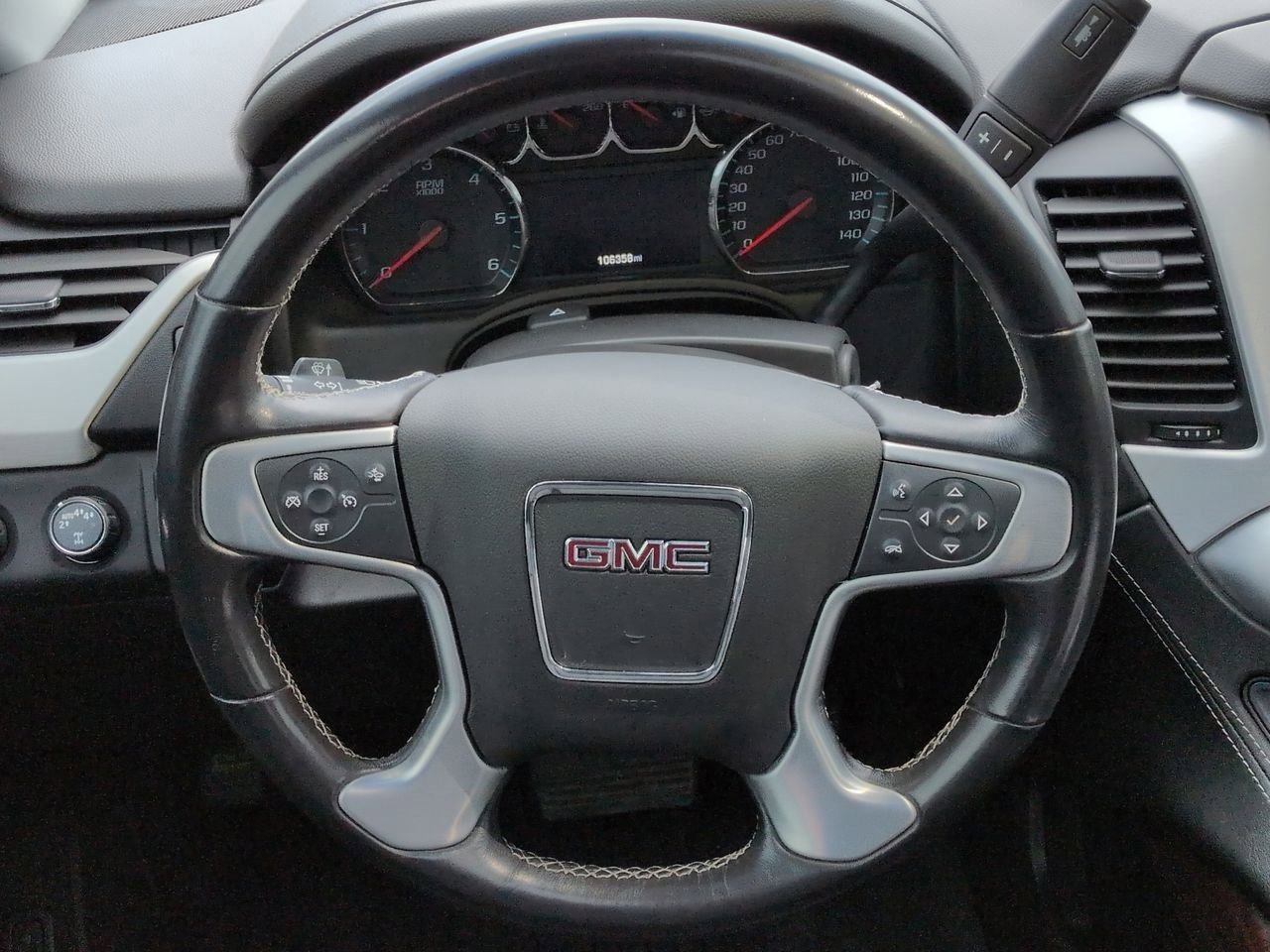 Thumbnail: 2019 GMC Yukon XL - 25