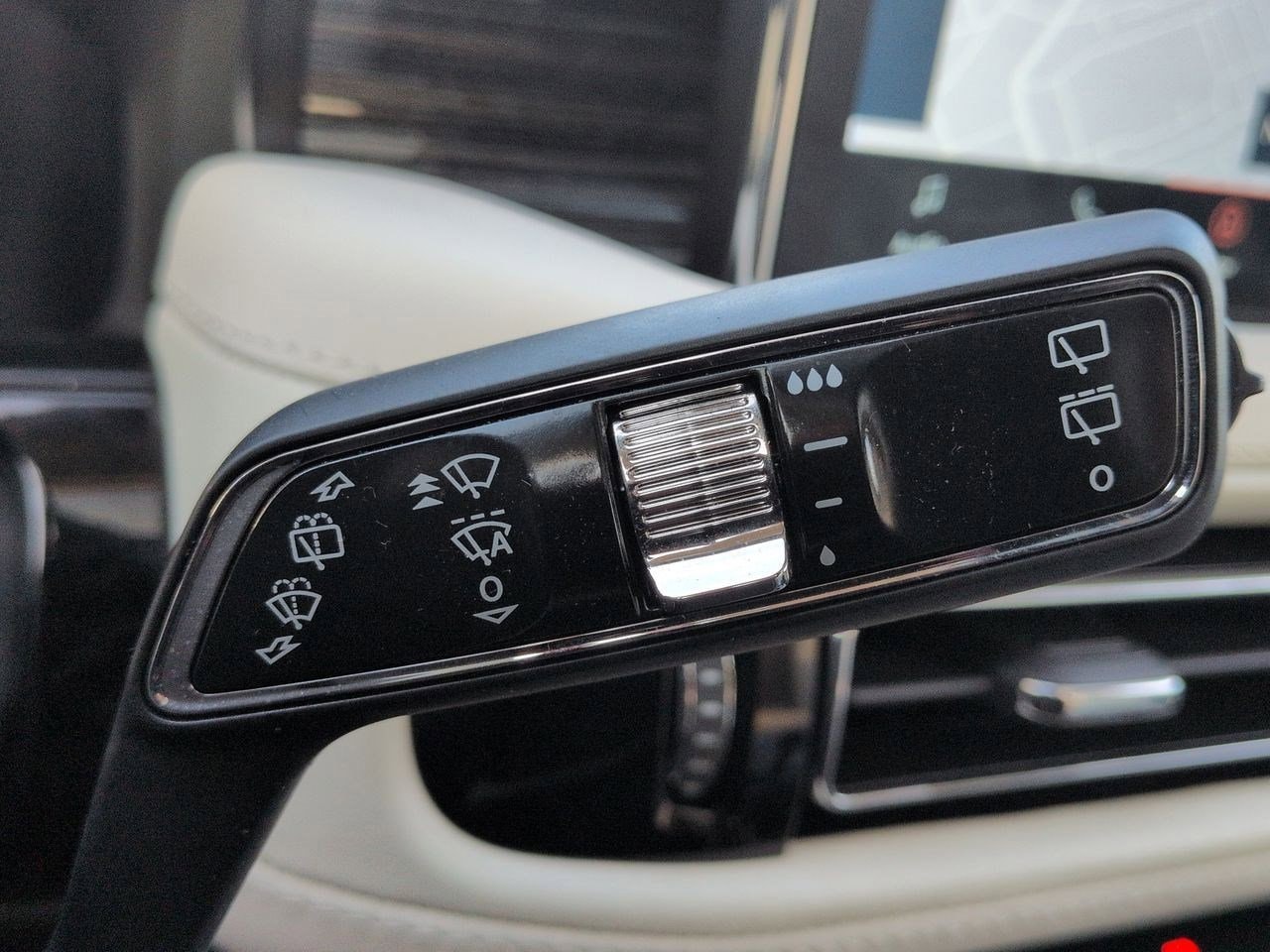 Thumbnail: 2023 Lincoln Nautilus - 27