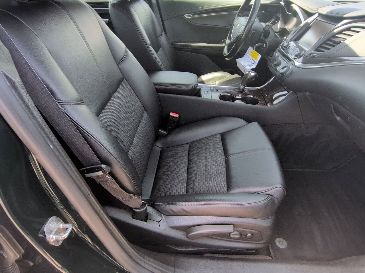 Thumbnail: 2015 Chevrolet Impala - 21
