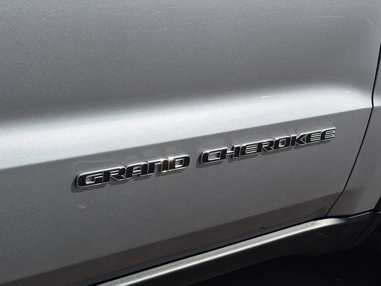 2019 Jeep Grand Cherokee Laredo E - Photo 12