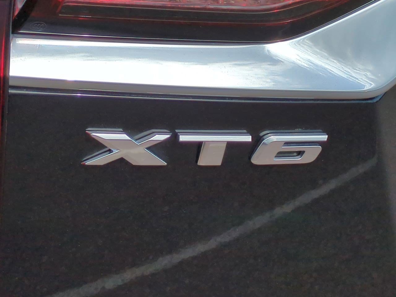 Thumbnail: 2024 Cadillac XT6 - 12