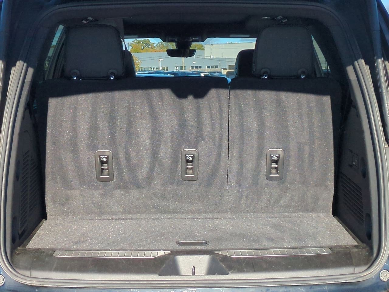 Thumbnail: 2021 Chevrolet Tahoe - 35