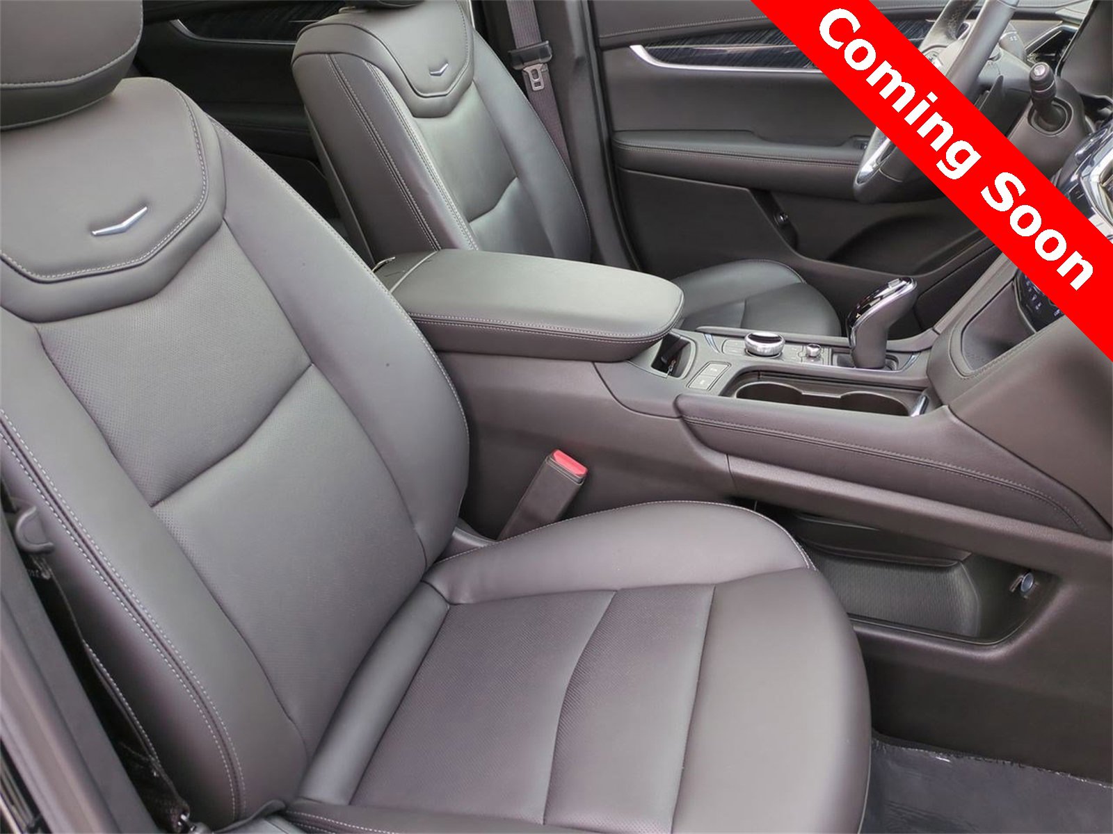 Thumbnail: 2024 Cadillac XT6 - 24