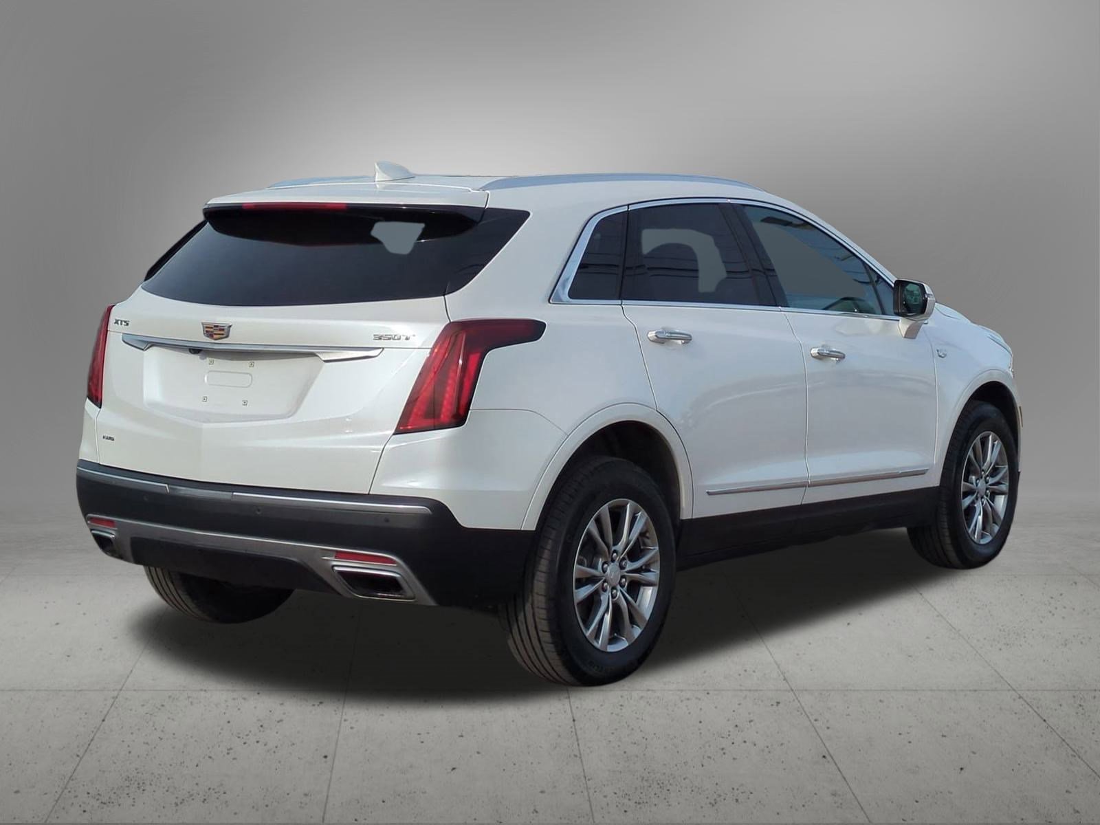 Thumbnail: 2023 Cadillac XT5 - 6