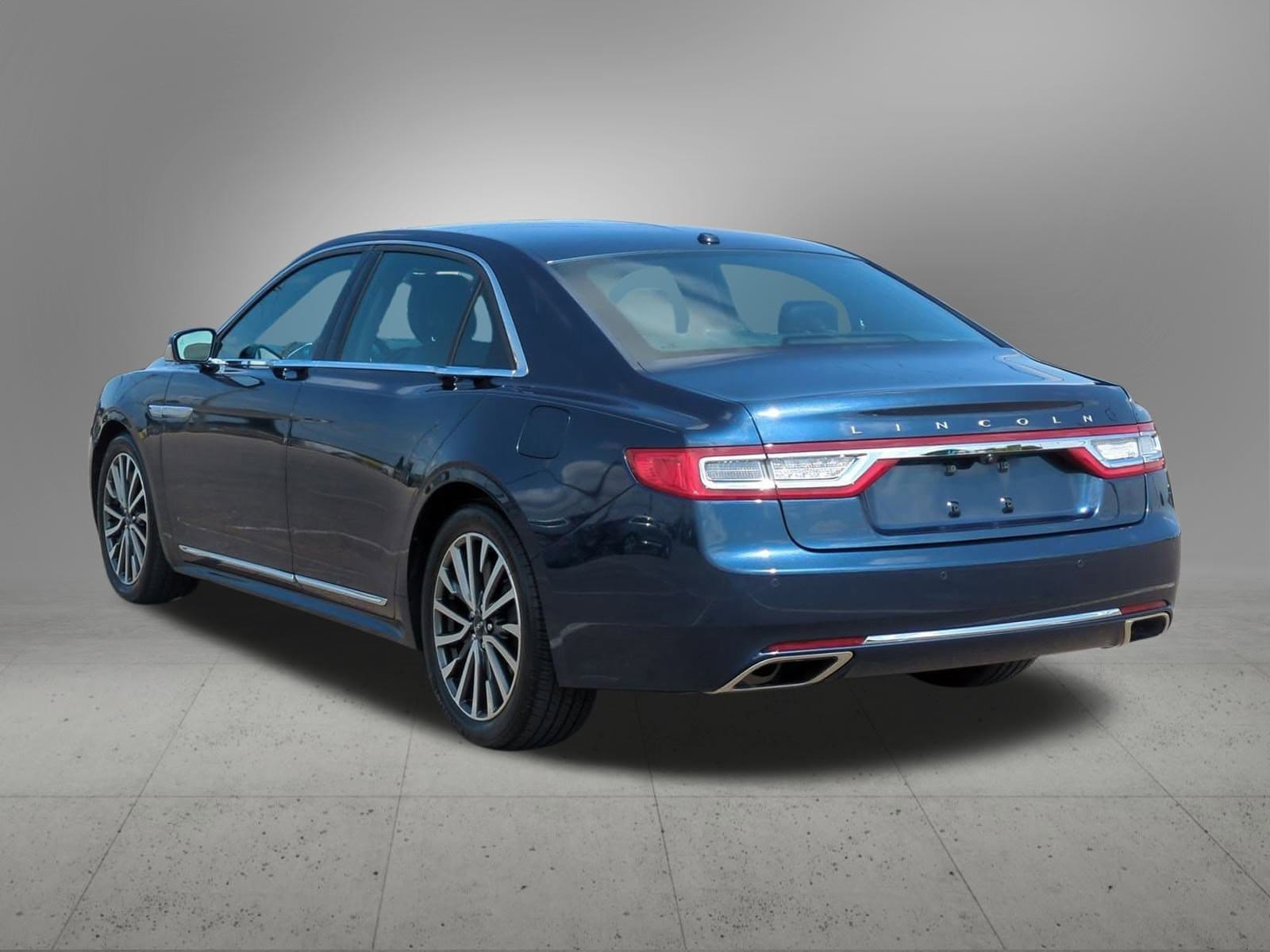 Thumbnail: 2017 Lincoln Continental - 4