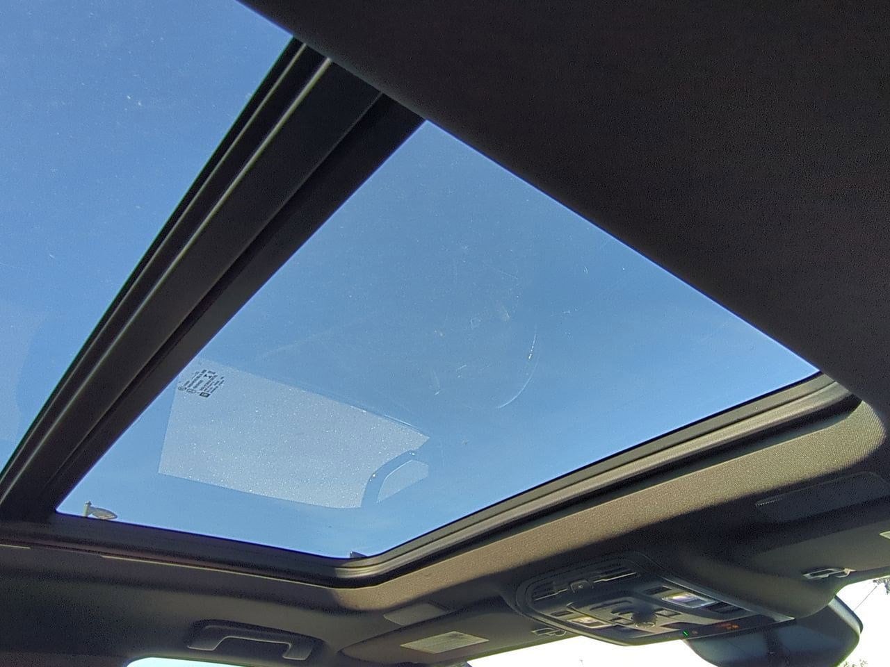 Thumbnail: 2022 Cadillac Escalade - 21