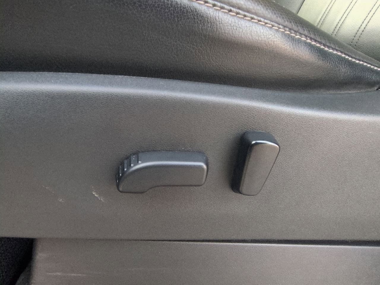 Thumbnail: 2022 Nissan Frontier - 17