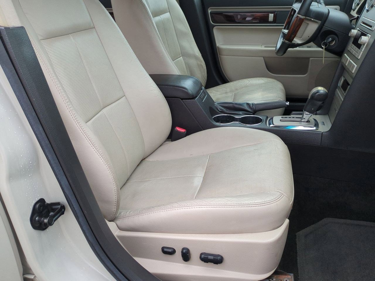 Thumbnail: 2008 Lincoln MKZ - 20