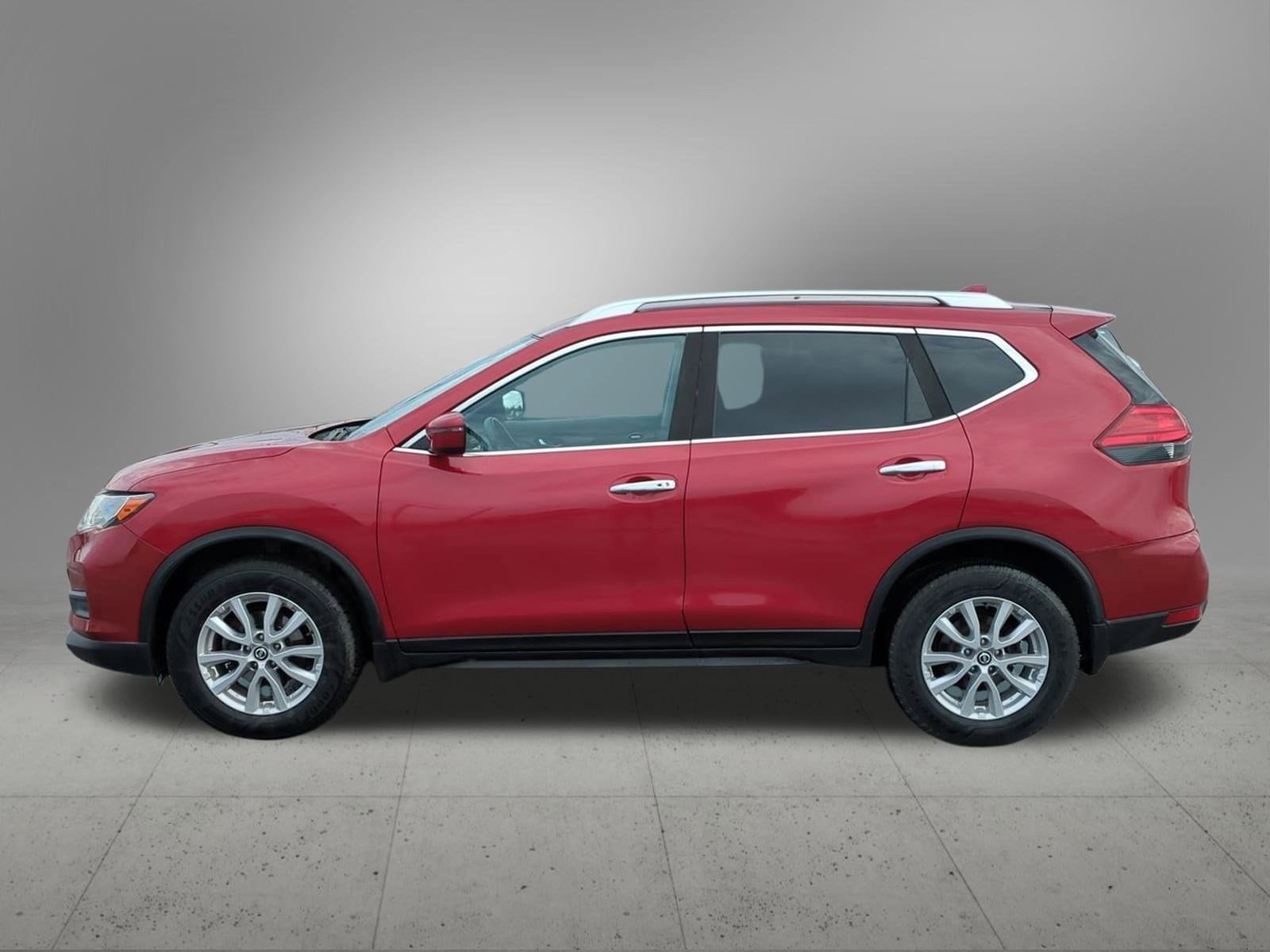 Thumbnail: 2017 Nissan Rogue - 3