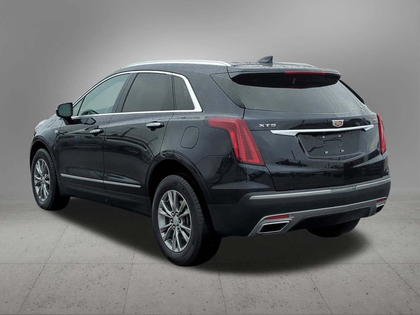 Thumbnail: 2021 Cadillac XT5 - 4