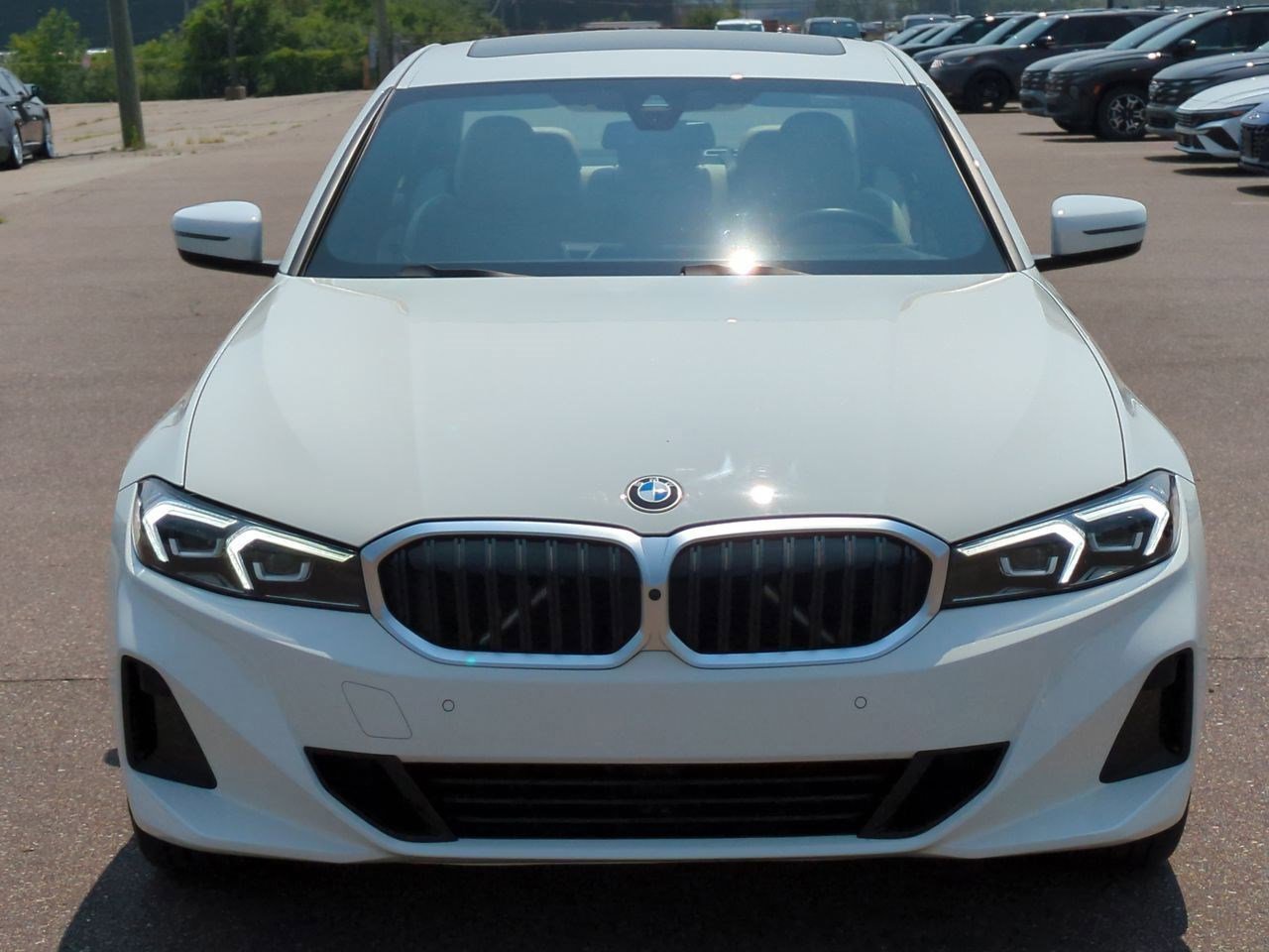 Thumbnail: 2023 BMW 3 Series - 9