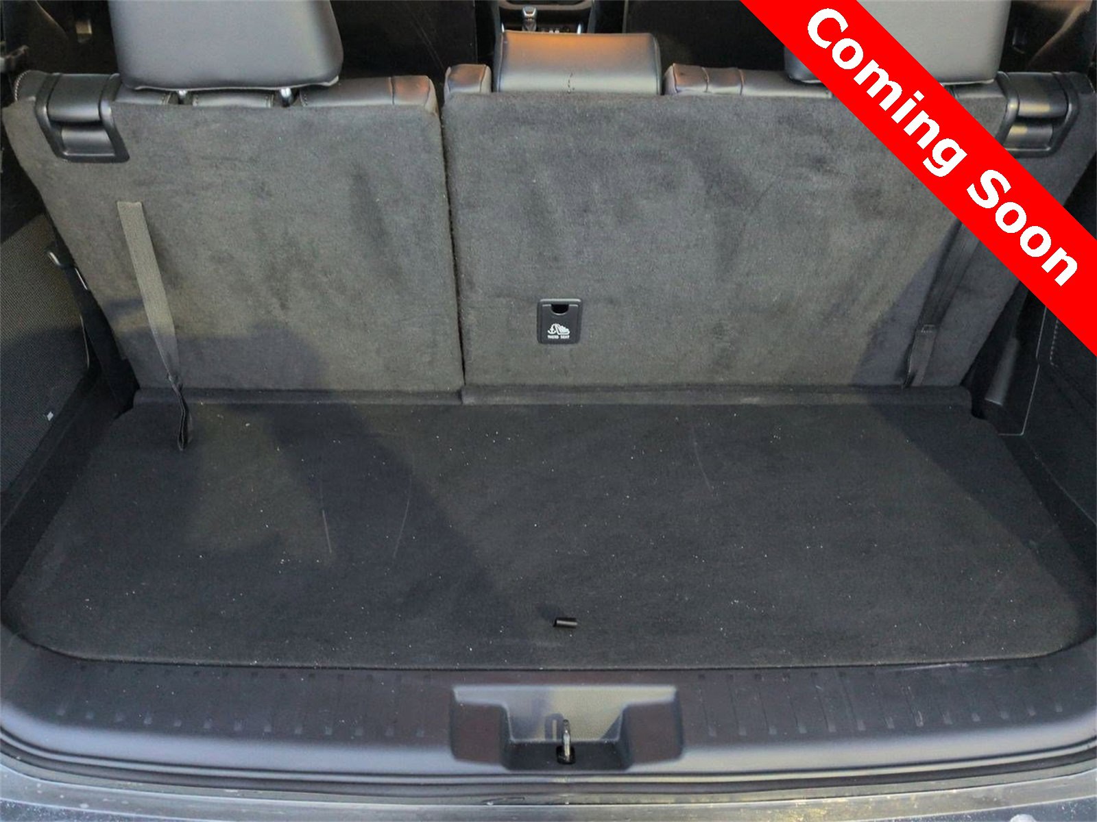 Thumbnail: 2023 Toyota Highlander - 33