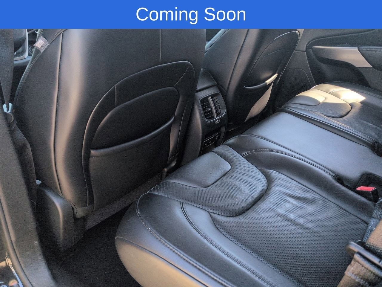 Thumbnail: 2019 Jeep Cherokee - 17