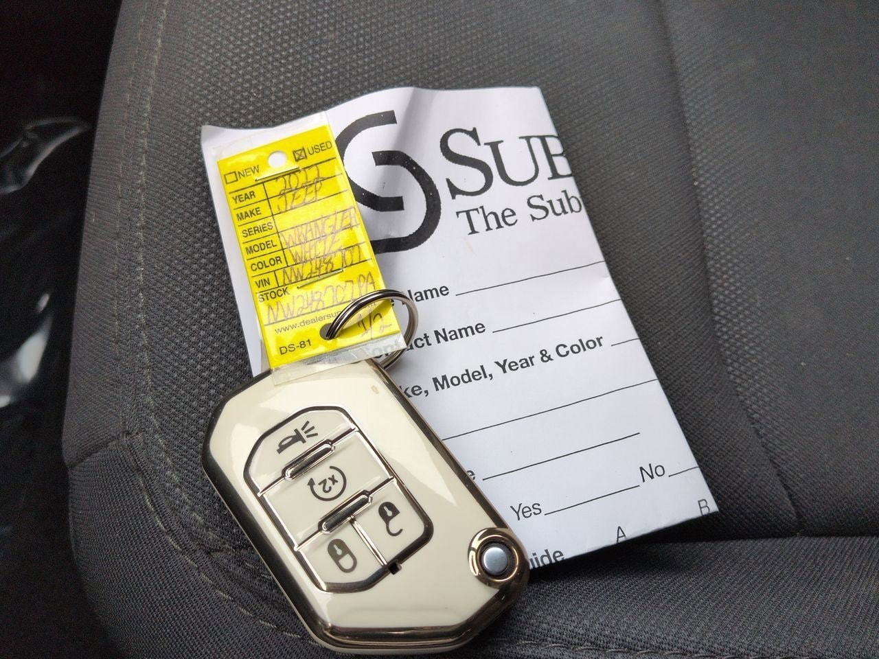 Thumbnail: 2022 Jeep Wrangler - 33